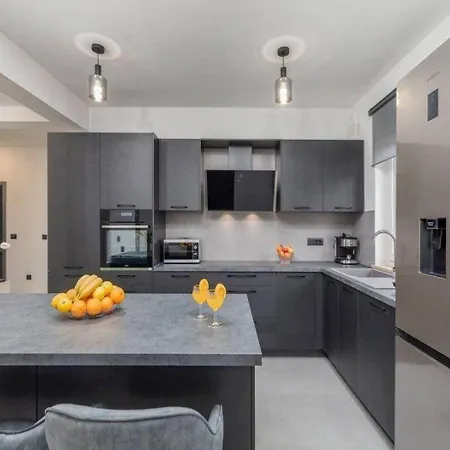 Βίλα Grande T&d For 14 People Near With Sauna, Fitness & Heated Pool