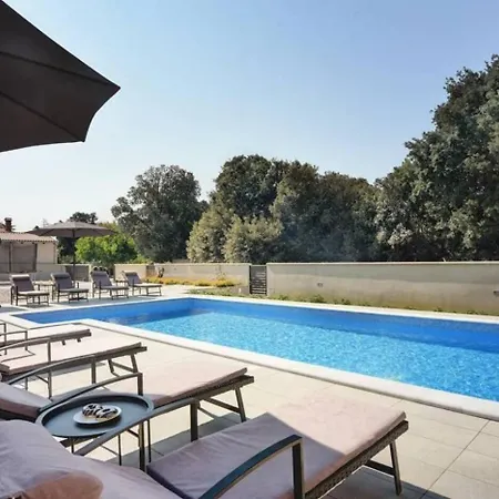 Villa Grande T&d For 14 People In With Sauna, Fitness & Heated Pool