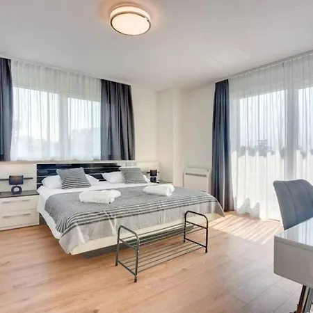 Grande T&d For 14 People Near With Sauna, Fitness & Heated Pool Vila *