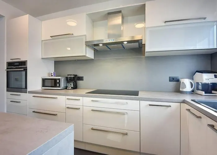 Willa Grande T&d For 14 People Near With Sauna, Fitness & Heated Pool Pula