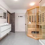 Grande T&d For 14 People Near With Sauna, Fitness & Heated Pool Pula