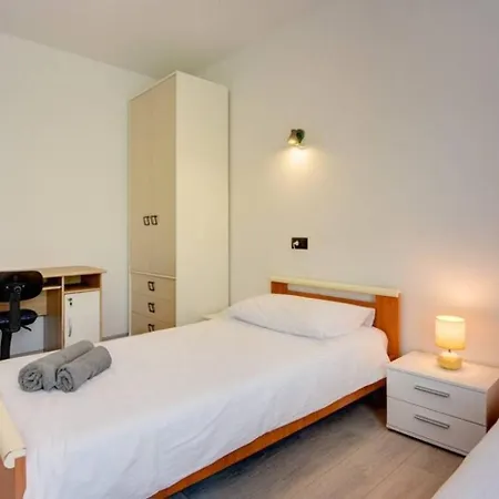 Grande T&d For 14 People Near With Sauna, Fitness & Heated Pool * Pula
