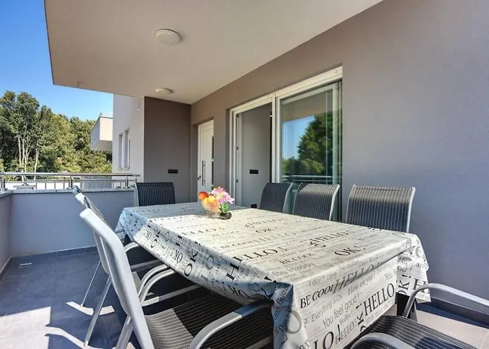 Villa Grande T&d For 14 People Near With Sauna, Fitness & Heated Pool *