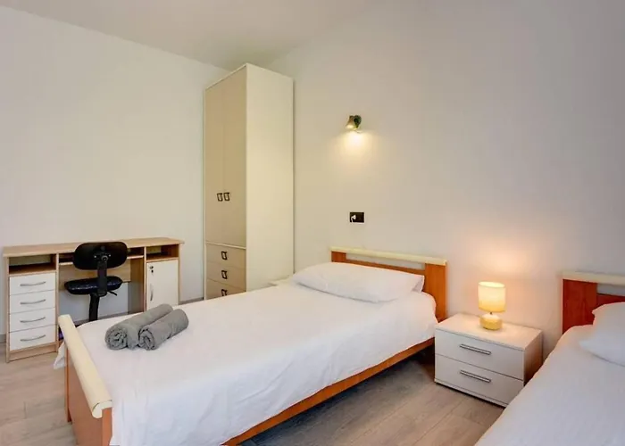 Grande T&d For 14 People Near With Sauna, Fitness & Heated Pool * Pula